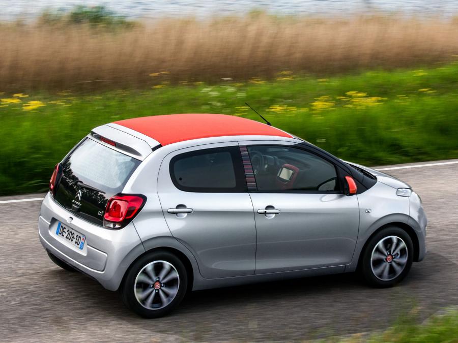  Citroen C1 Airscape 5-Door 2014 года  (фото 11 из 24)